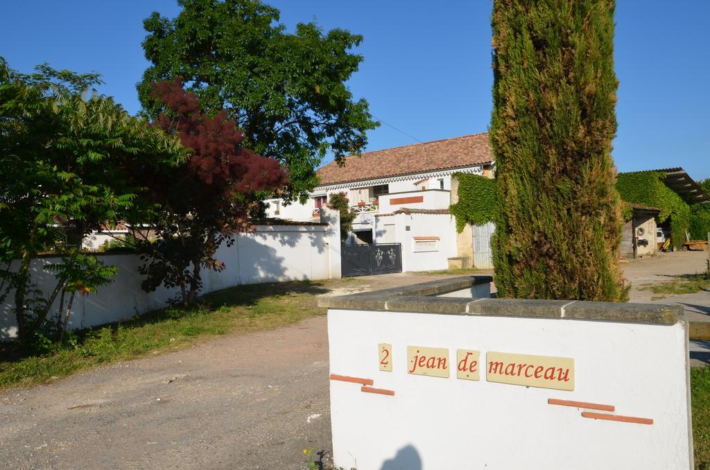 Jardin De Marceau Bed & Breakfast Blasimon Eksteriør bilde